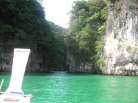 Koh Hong has a narrow entrance into an amazing expansive lagoon